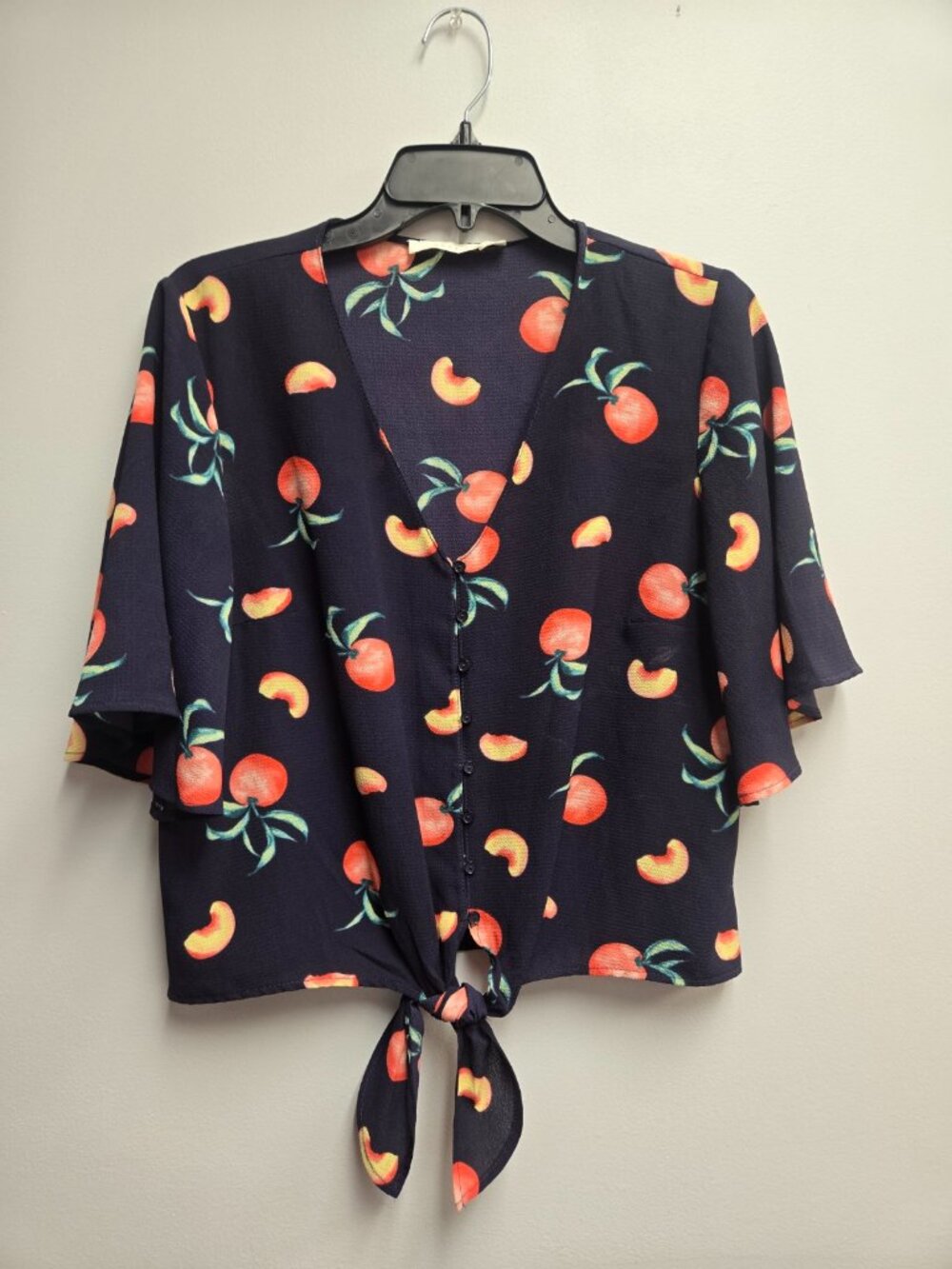 LUSH XS Peach Print Crop Blouse Navy Blue Short Sleeve Tie Front V-Neck Top Boho